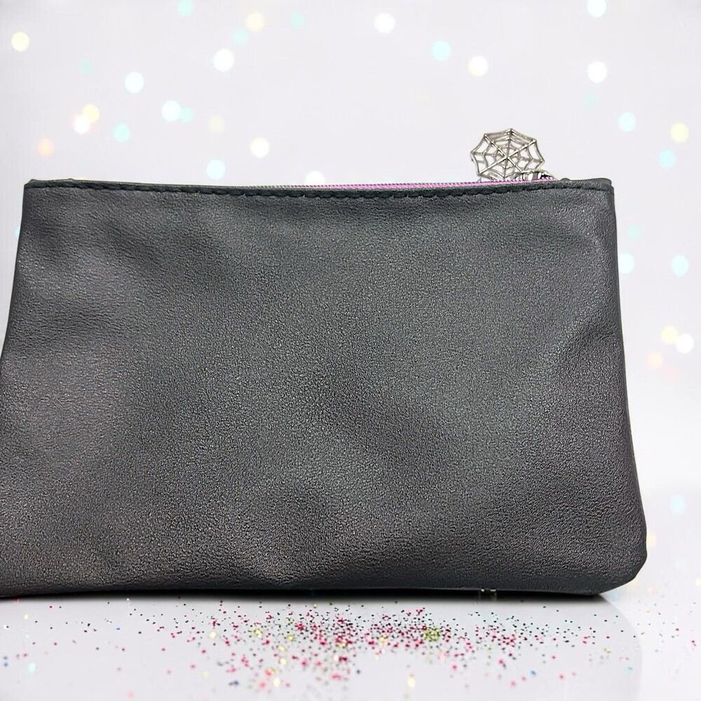 October 2026 Ipsy Glam Bag NWOT 5x7” - Bag only - Picture 7 of 12